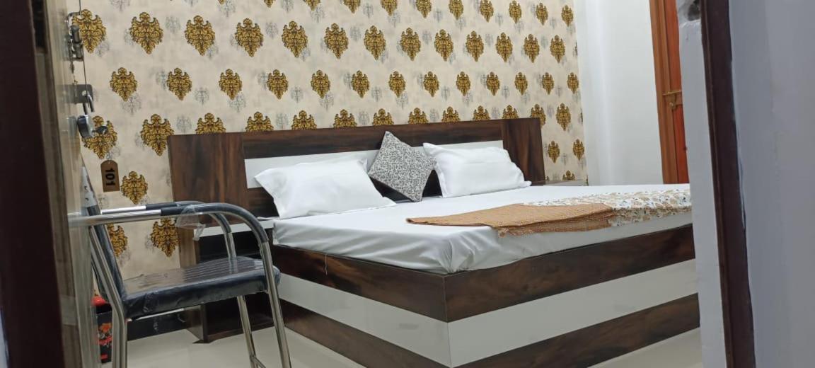 Shree Gorakhnath Guest House Ayodhya Εξωτερικό φωτογραφία
