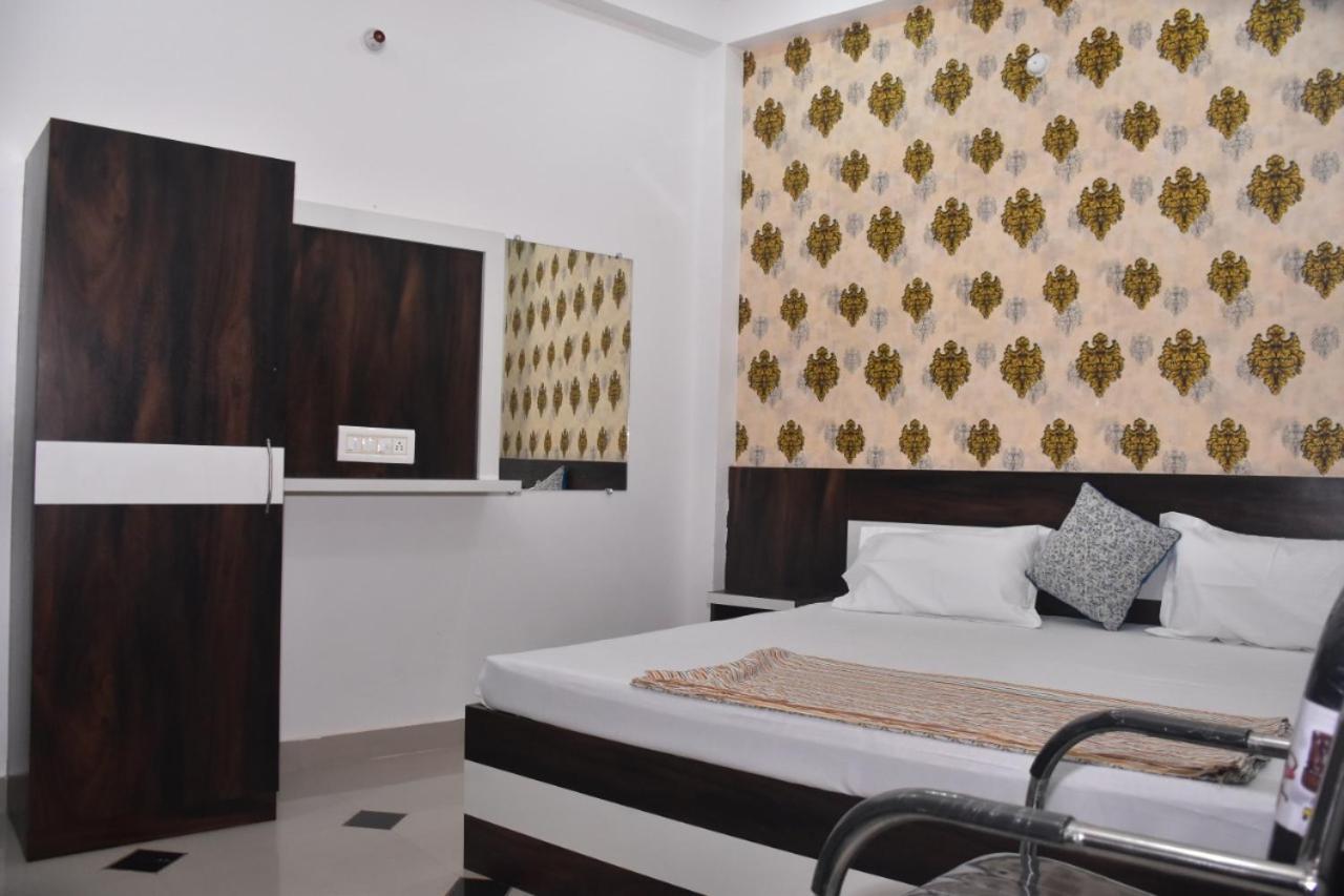 Shree Gorakhnath Guest House Ayodhya Εξωτερικό φωτογραφία