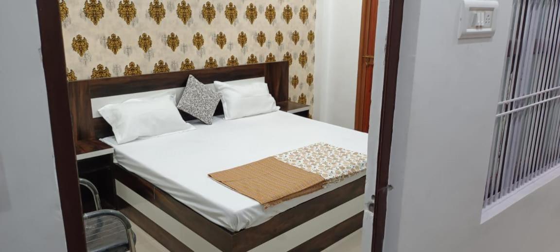 Shree Gorakhnath Guest House Ayodhya Εξωτερικό φωτογραφία