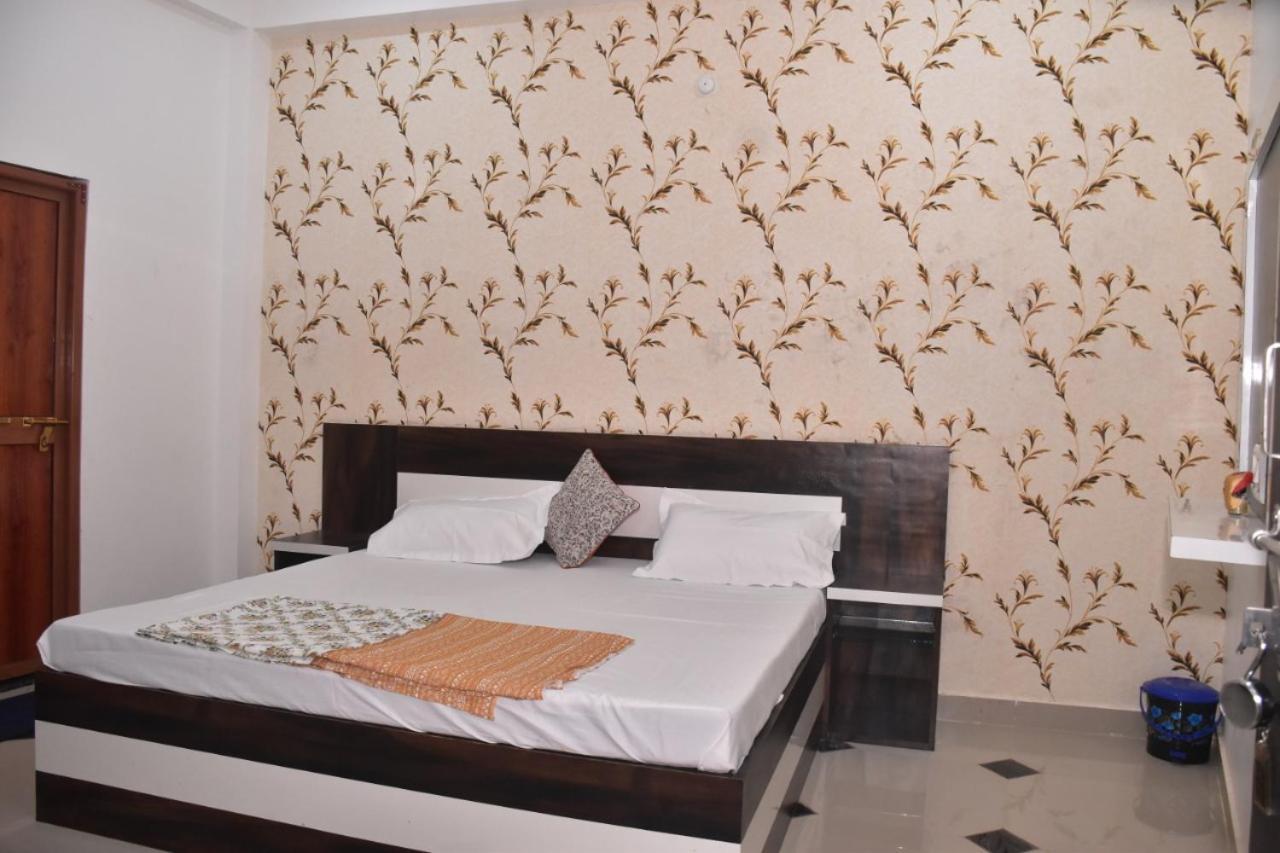 Shree Gorakhnath Guest House Ayodhya Εξωτερικό φωτογραφία