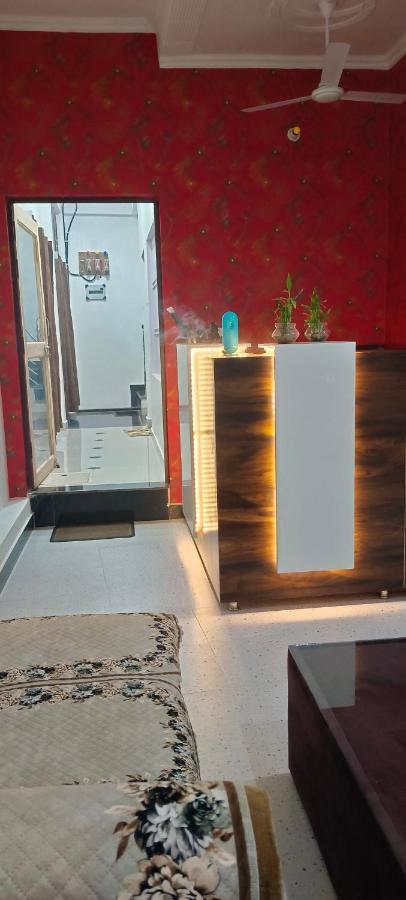 Shree Gorakhnath Guest House Ayodhya Εξωτερικό φωτογραφία