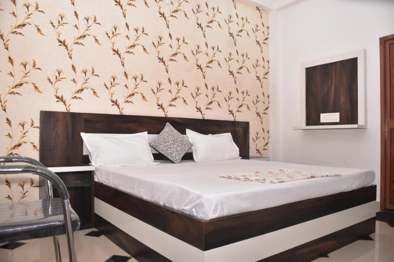 Shree Gorakhnath Guest House Ayodhya Εξωτερικό φωτογραφία