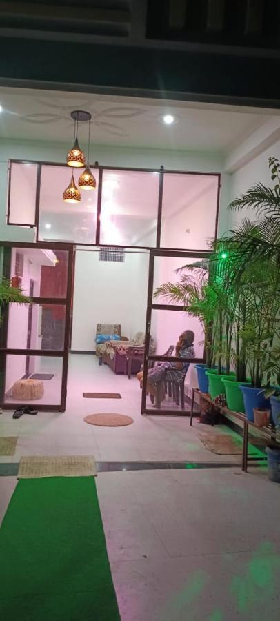 Shree Gorakhnath Guest House Ayodhya Εξωτερικό φωτογραφία