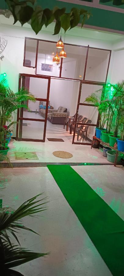 Shree Gorakhnath Guest House Ayodhya Εξωτερικό φωτογραφία