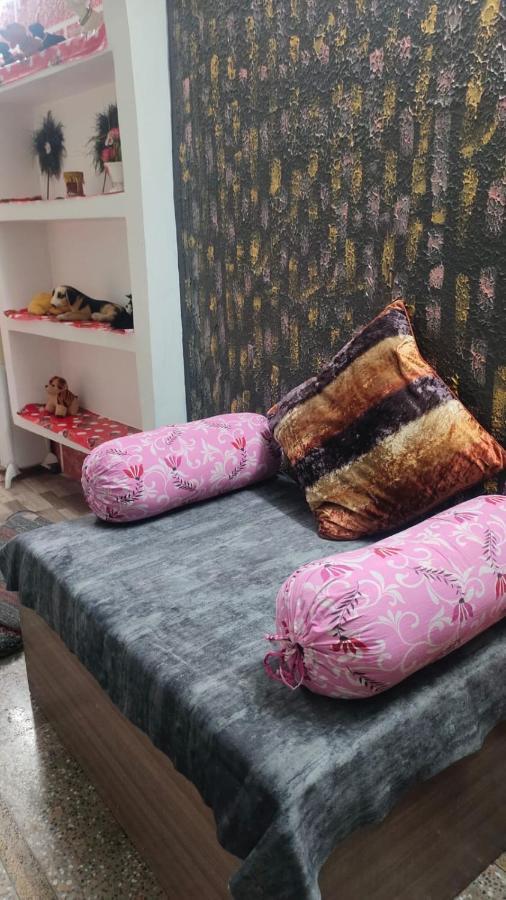 Shree Gorakhnath Guest House Ayodhya Δωμάτιο φωτογραφία