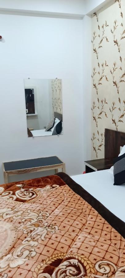 Shree Gorakhnath Guest House Ayodhya Εξωτερικό φωτογραφία