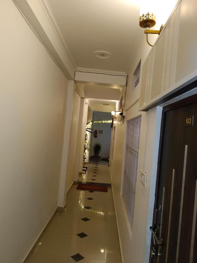 Shree Gorakhnath Guest House Ayodhya Εξωτερικό φωτογραφία