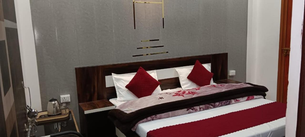 Shree Gorakhnath Guest House Ayodhya Εξωτερικό φωτογραφία